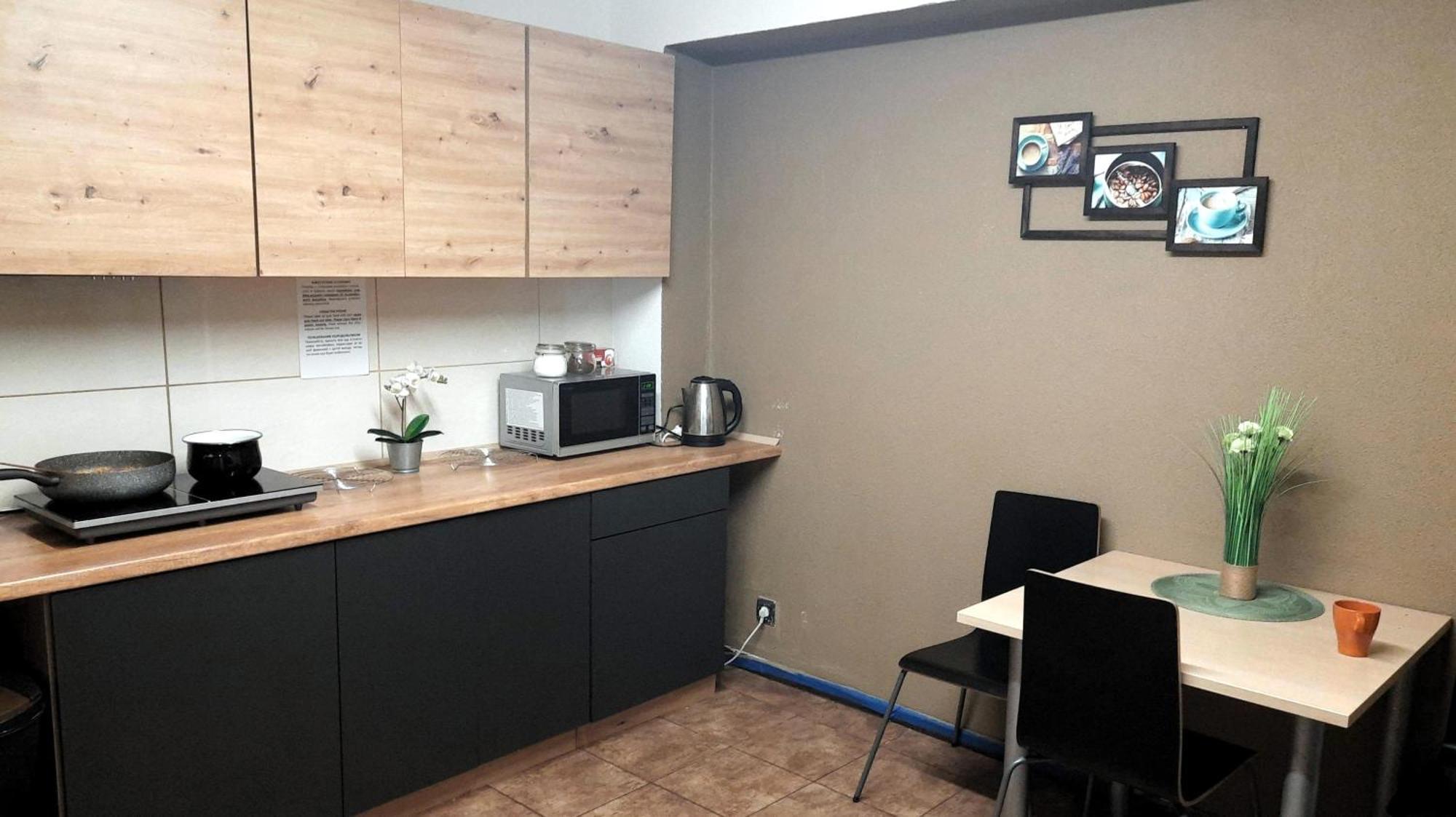 Go Hostel Rewolucji Łódź Eksteriør bilde